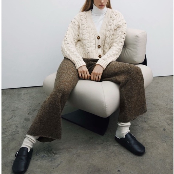 Zara Cable Knit Soft Chunky Cropped Button Front V Neck Cardigan Sweater Ivory - Picture 5 of 14